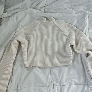 Hollister Cropped Sweater